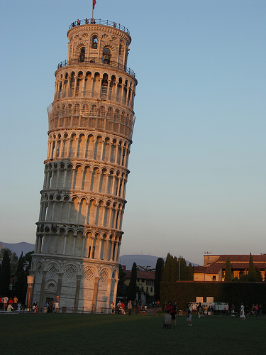 Leaning Tower of Pisa, courtesy of Stephen & Claire Farnsworth